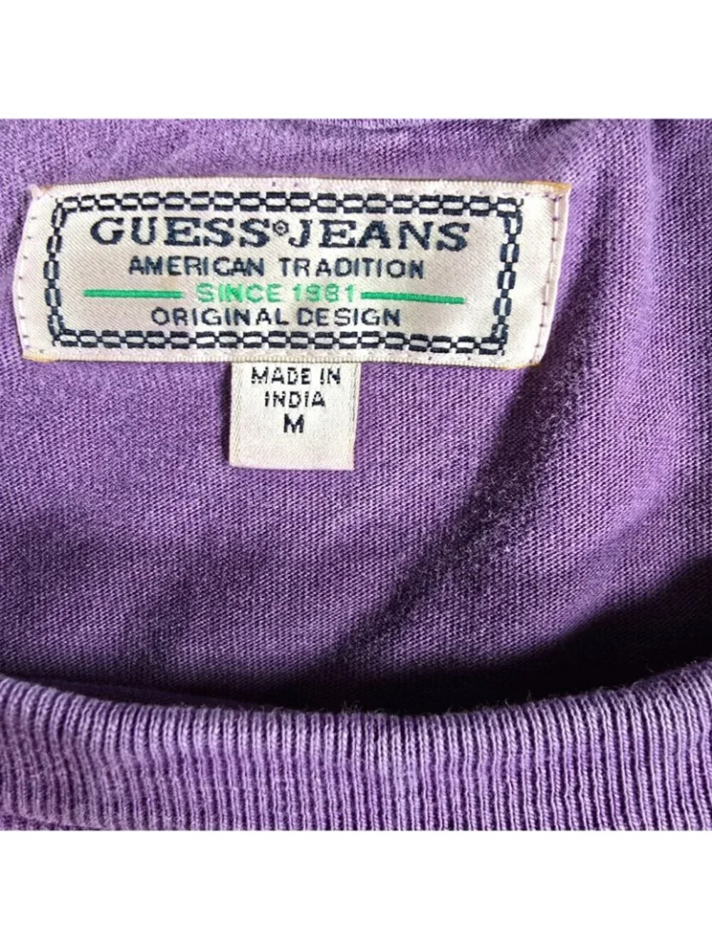 Y2K 2000s Guess Jeans Distressed Triangle Logo Purple Graphic T-Shirt (Medium) - Picture 5 of 14